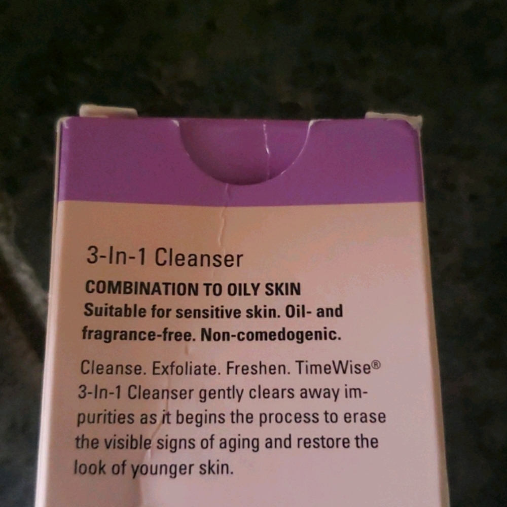 Cleanser, exfoliator and Moisturizer 3 in 1 bottle